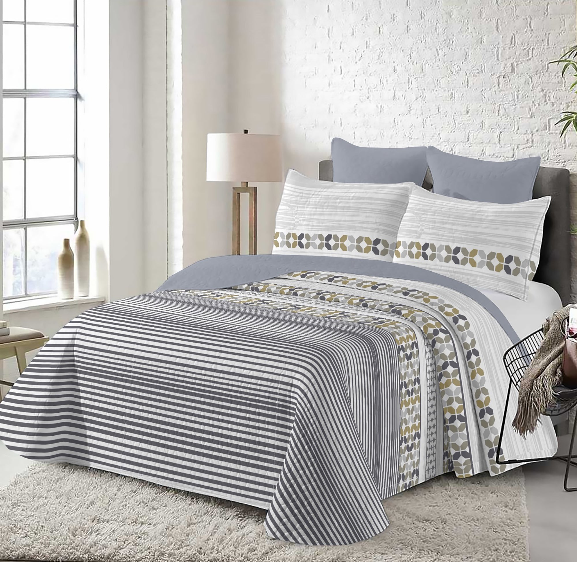 Imagen de Colchas Colcha Estampada Reversible en color Gris Rayas de Meishida