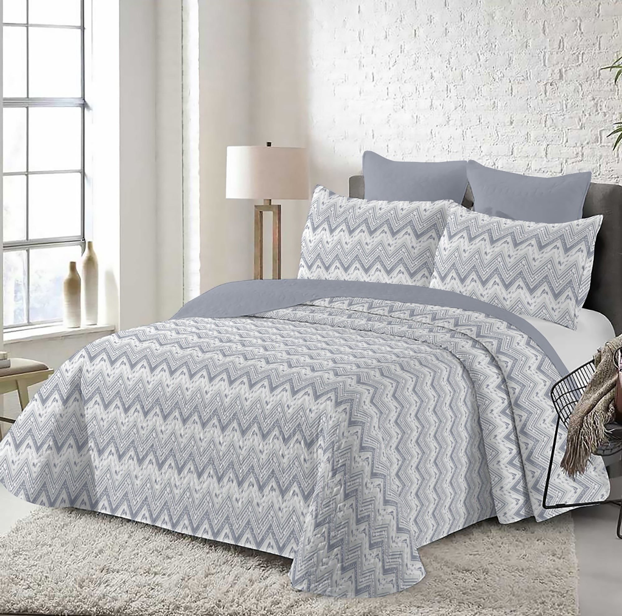 Imagen de Colchas Colcha Estampada Reversible en color Gris de Meishida