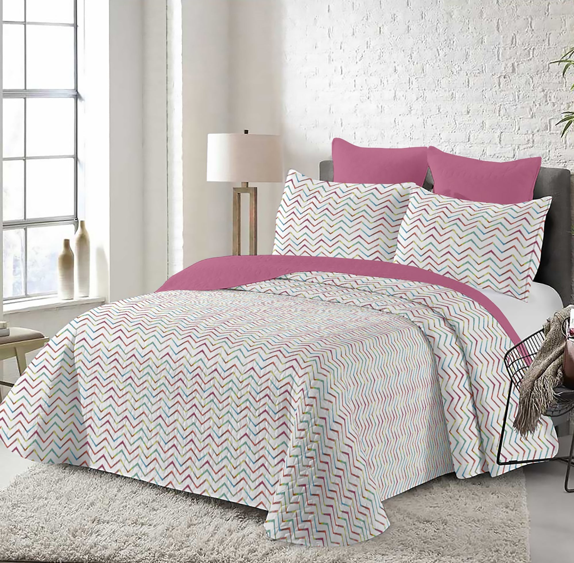 Imagen de Colchas Colcha Estampada Reversible en color Fucsia de Meishida