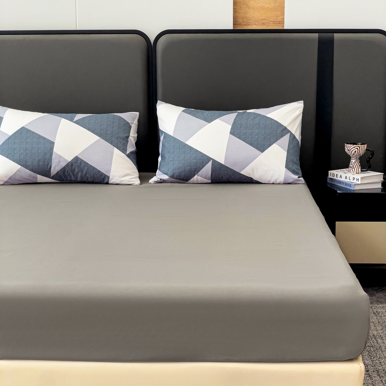 Imagen de Juego de sábanas Juego de sábanas con patrón geométrico – 4 piezas en color Cama 90 de Meishida