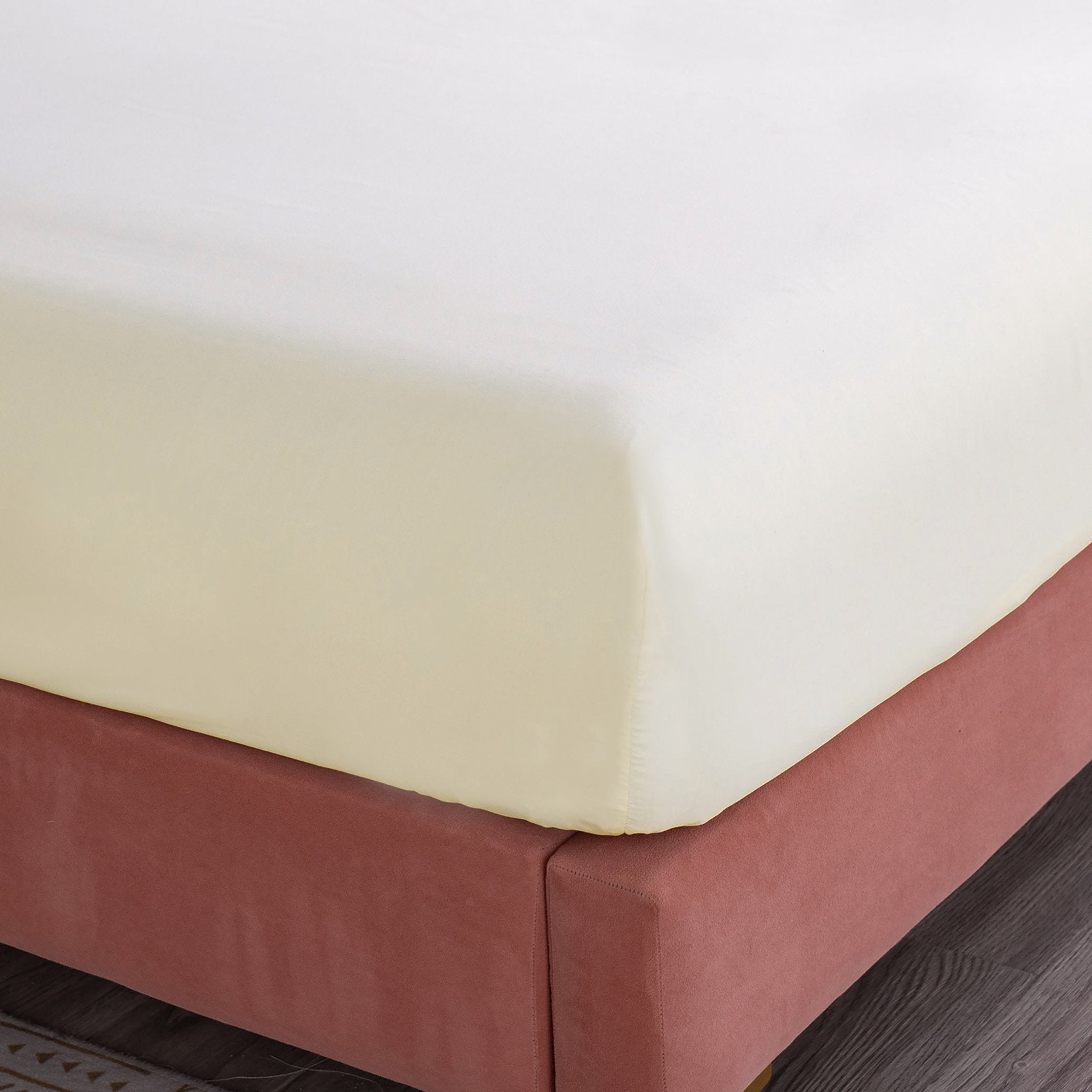 Imagen de sabana Juego de Sábanas Microfibra Liso - Amarillo Claro en color Cama 90 de Meishida