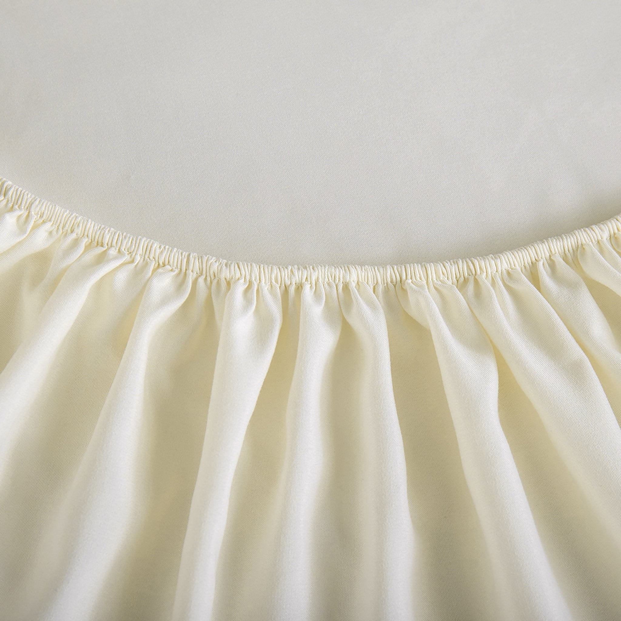 Imagen de sabana Juego de Sábanas Microfibra Liso - Amarillo Claro en color Cama 90 de Meishida