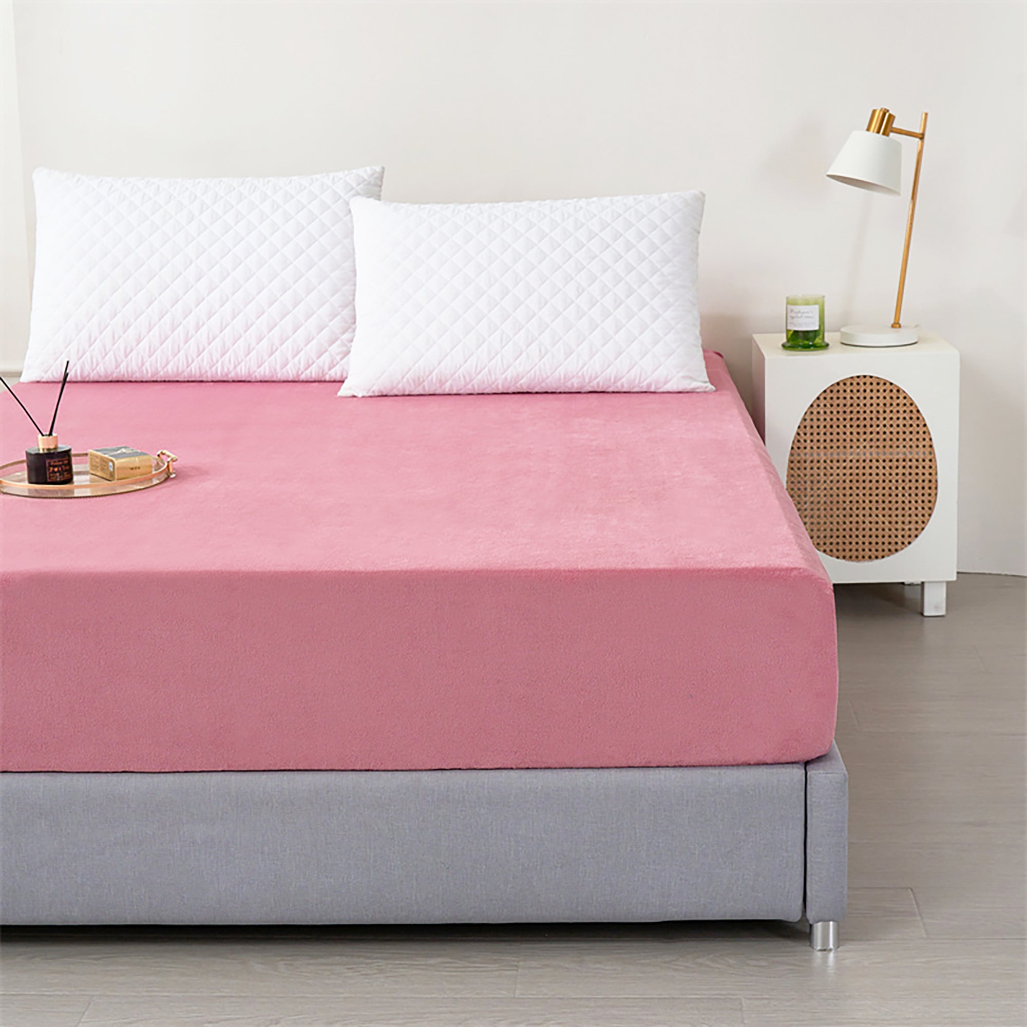 Imagen de sabana Sábana Bajera Coralina en color Lila de Meishida