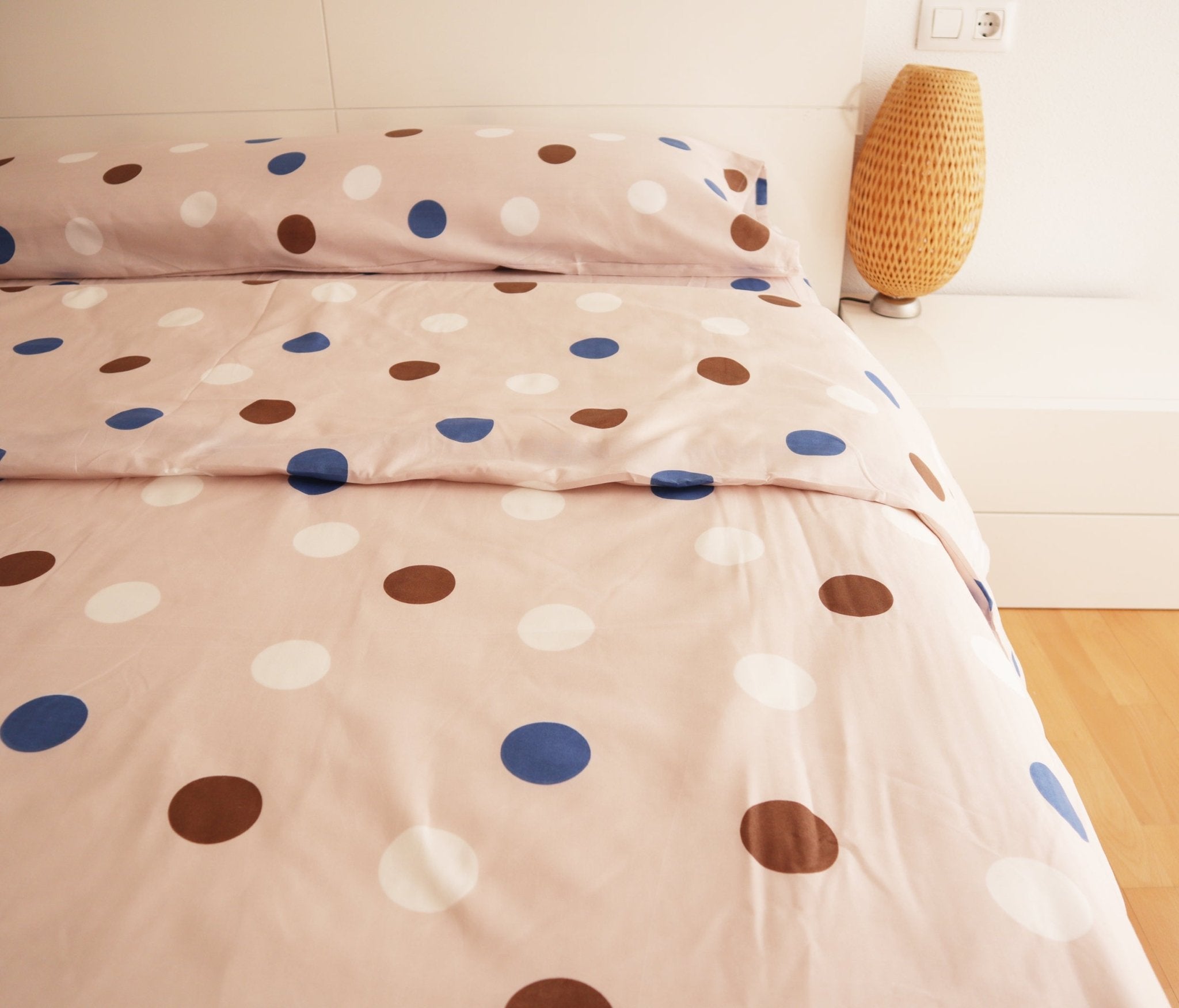 Imagen de Ropa de cama Juego de Funda Nórdica (Puntos) en color 90 de Meishida