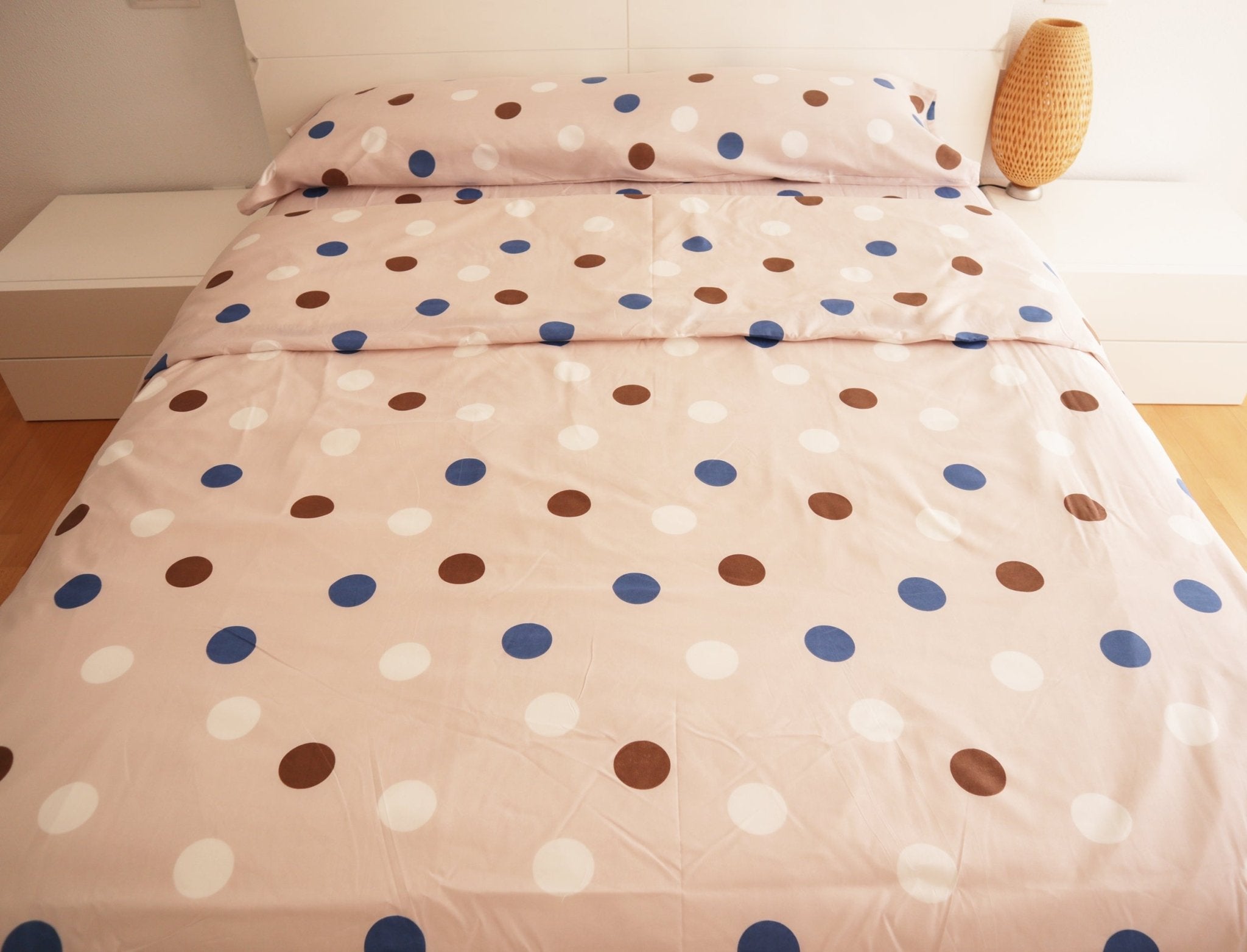 Imagen de Ropa de cama Juego de Funda Nórdica (Puntos) en color 90 de Meishida